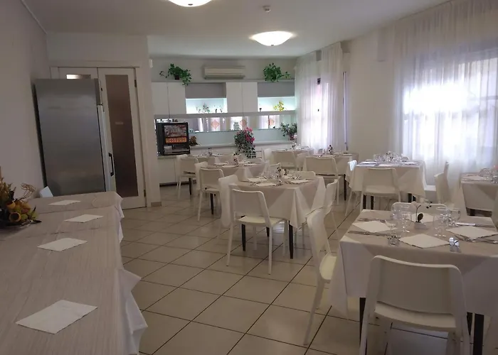 Hotel La Bella *