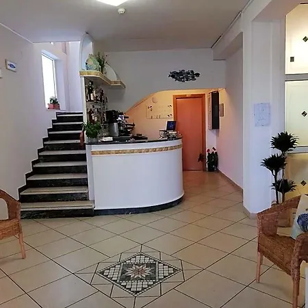 Hotel La Bella