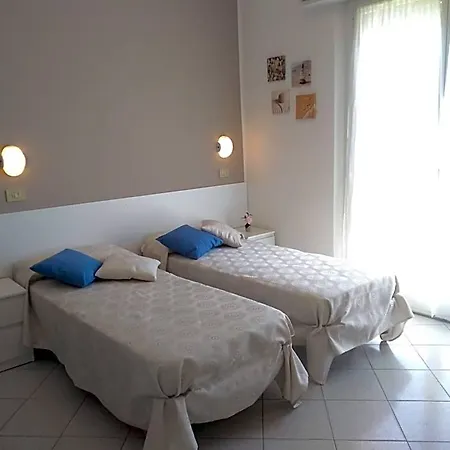 La Bella *