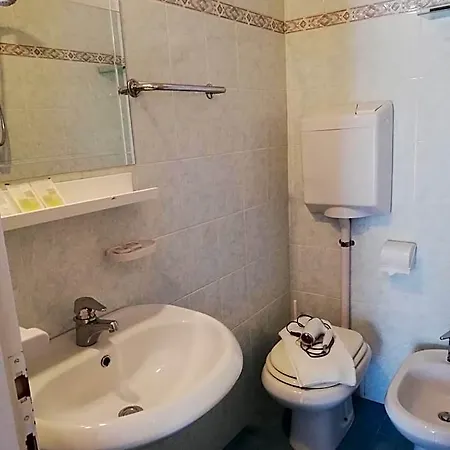 La Bella Hotel *