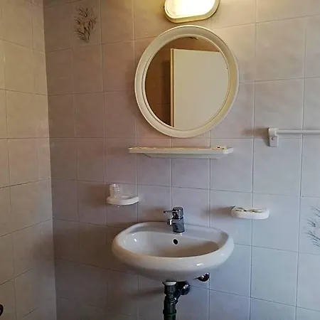 La Bella Hotel *