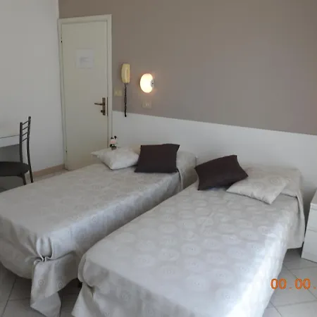 La Bella Hotel *
